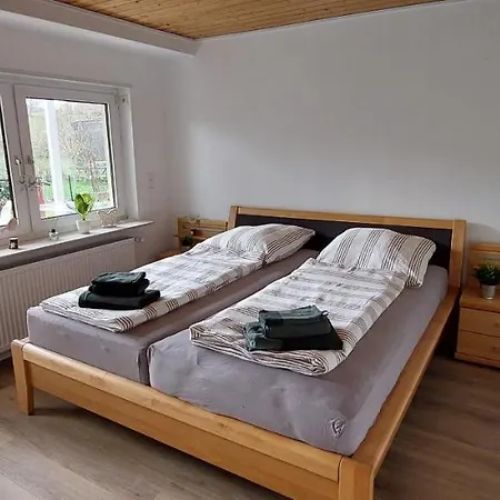 Neu renovierte UG Wohnung für bis zu 6 Personen Mörlenbach Exterior foto