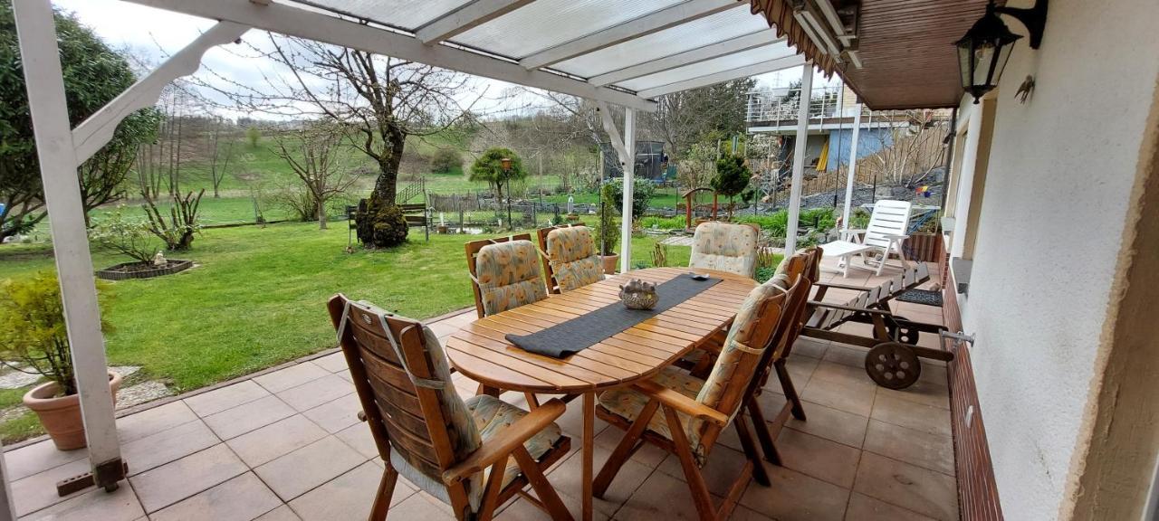 Tolle Untergeschoss-wohnung Fuer Bis Zu 5 Personen Mit Grossem Garten Und Terrasse * Mörlenbach