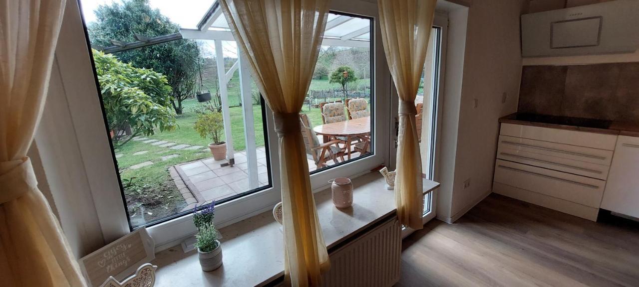 Tolle Untergeschoss-wohnung Fuer Bis Zu 5 Personen Mit Grossem Garten Und Terrasse Appartement Mörlenbach