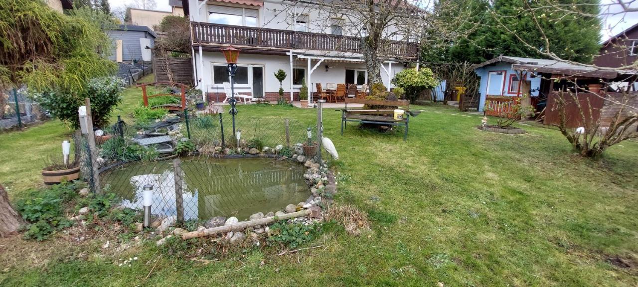 Tolle Untergeschoss-wohnung Fuer Bis Zu 5 Personen Mit Grossem Garten Und Terrasse Mörlenbach