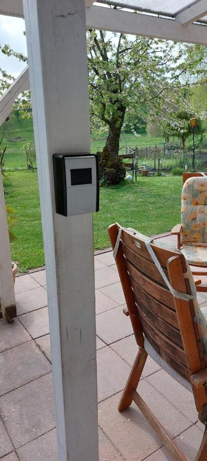 Tolle Untergeschoss-wohnung Fuer Bis Zu 5 Personen Mit Grossem Garten Und Terrasse