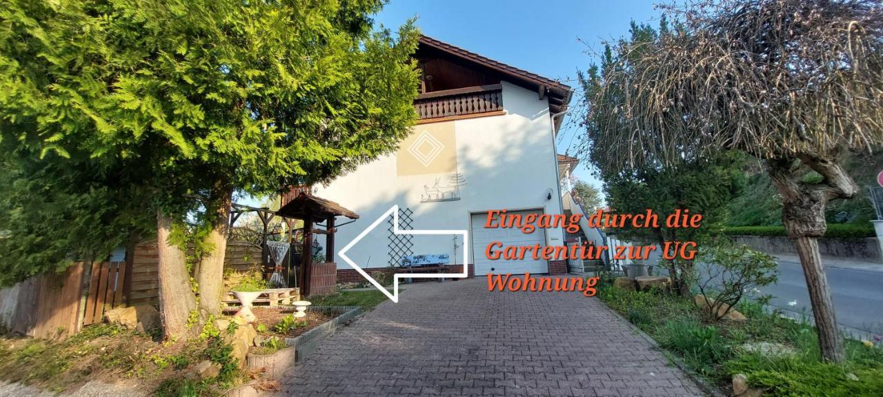 Tolle Untergeschoss-wohnung Fuer Bis Zu 5 Personen Mit Grossem Garten Und Terrasse *